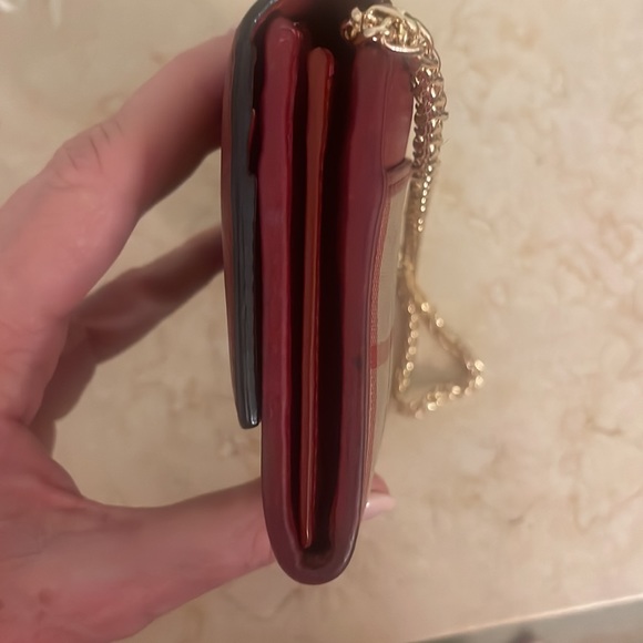 Burberry Vintage Authentic wallet. Chain and insert included . Plaid and Red - Picture 8 of 9